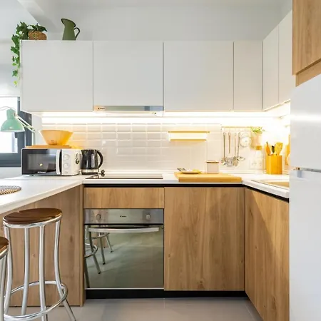 Cervantes Apartment *